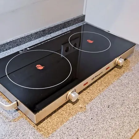 Lovely Fully Equipped Near Subway N13 * Lisbon